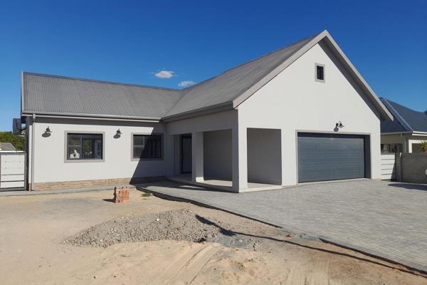 Wesbank popular gated complex.

Three bedroom, two bathroom, lovely open-plan, modern house with an undercover stoep and outdoor braai ...