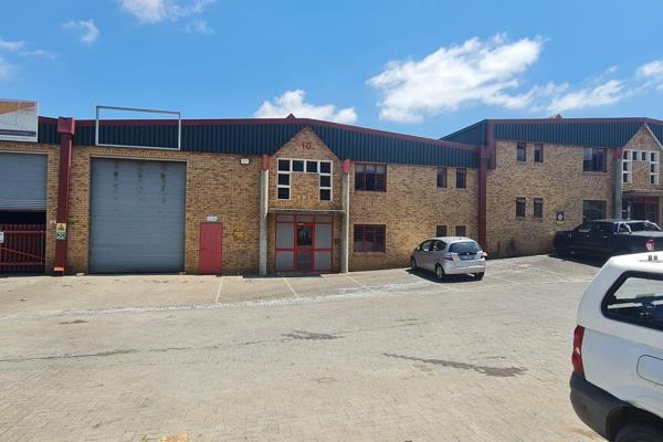 Harcourts Commercial is pleased to present this 519 sqm warehouse in Samrand. This unit ...