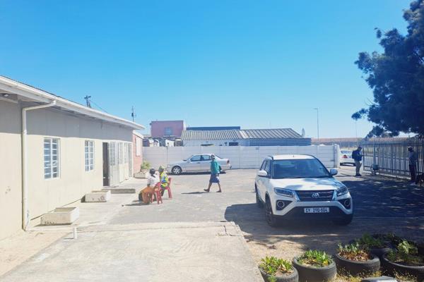 Don’t let this chance slip away!

Located in the bustling suburb of Khayelitsha, this property is surrounded by schools, a police ...