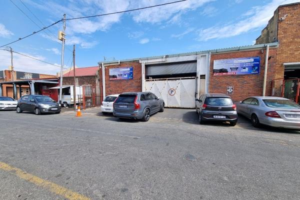 Discover a meticulously maintained 2,310m2 freestanding factory available for rent in ...