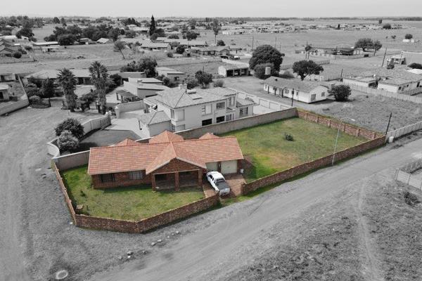 Auction date: Thursday 30 January 2025 at 11h00 onsite 
Venue: 12 Vet Rivier Street ...