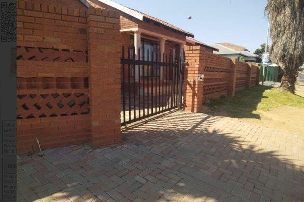 Address: 4438 Umgxamu, Birch Acres EXT 25

Property Features:

Lounge &amp; Dining Area: Spacious and inviting for family ...