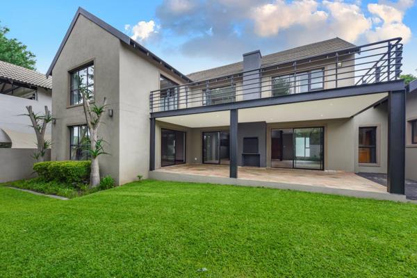 Perfectly positioned in heart of Stone River Estate overlooking the private park. This impressive contemporary farm styled home is an ...