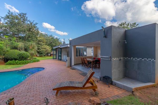 This stunning, spacious home offers the perfect blend of comfort, style, and security, set on a 2864 sqm stand within the sought after ...