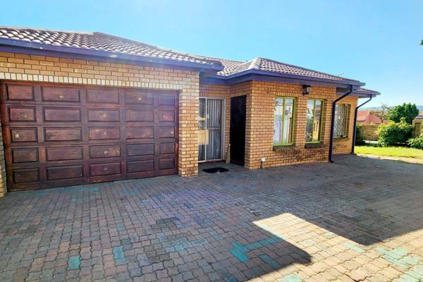 LOVELY 3 BEDROOM FAMILY HOME FOR SALE IN DANVILLE

*3 Bedroom

*1 Bathroom

*Lounge

*Kitchen

*Double Garage

Looking for a peace of ...