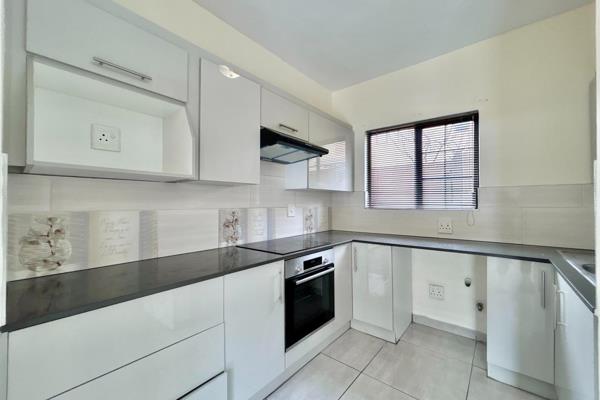 This charming 2-bedroom, 1-bathroom townhouse offers a comfortable and inviting living ...