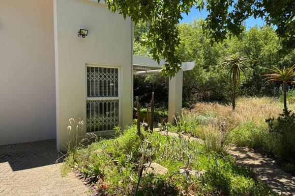 Charming and cozy cottage available to rent in the heart of Durbanville Central. This lovely home features a veranda overlooking a ...