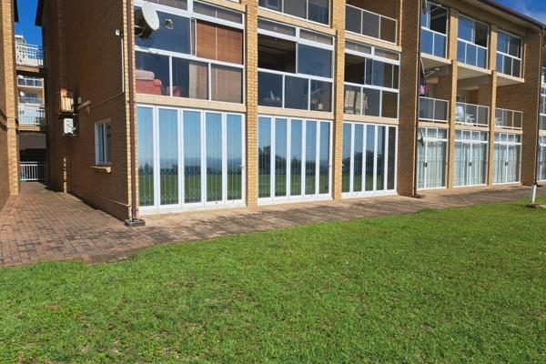 WINKLESPRUIT GROUND FLOOR APARTMENT

This stunning 4-bedroom ground-floor apartment offers the perfect blend of comfort and coastal ...