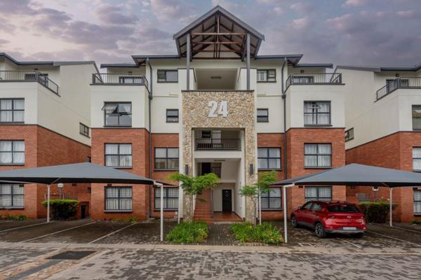 “perfectly positioned modern two bedroom apartment in greenstone crest!!!”


This Second Floor Apartment situated right in the middle ...