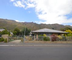 House for sale in Gordons Bay Village