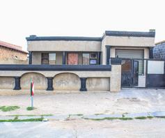 House for sale in Tembisa Central