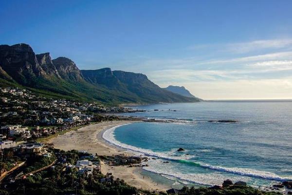 Indulge in the ultimate coastal escape at this stunning Camps Bay villa. With breathtaking ocean views, a private pool, and luxurious ...