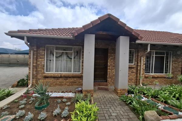 This charming simplex in Rietfontein is a must-see, listed at R855,000. It features two spacious bedrooms and a full, modern bathroom. ...