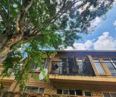 Apartment / Flat for sale in Willow Park Manor