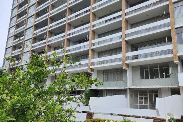 Completely refurbished large studio unit for sale in this iconic complex in parktown ...