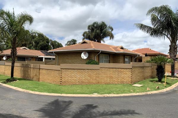 Situated in a safe and pet friendly complex with 24hour guards, electric fencing and armed response, this stunning clusters ...