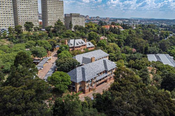 This is a unique opportunity to own this commercial building in prominent position on the Parktown Ridge. In the heart of Johannesburg ...