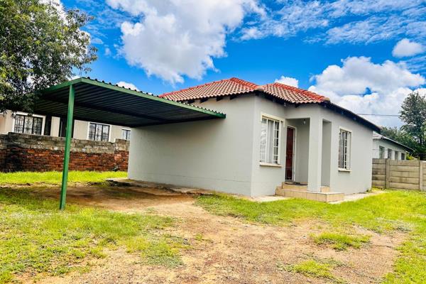 Discover your dream home in the sought-after neighborhood of Duvha Park! This lovely property offers a comfortable and practical ...