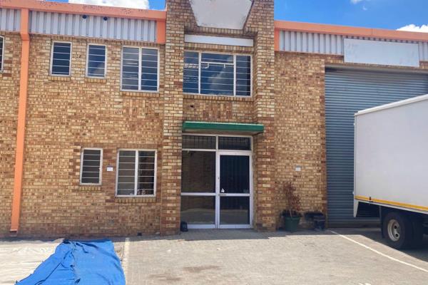 Ohm Street Industrial Park | Unit to Let in Kya Sands

Presenting a pristine and meticulously maintained mini industrial unit ...