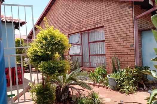 3 Bedroom House for sale in Lebowakgomo Zone A