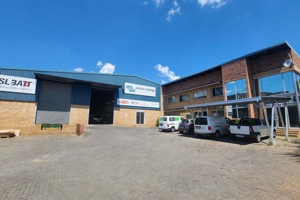 Take your business to the next level with this premium 1,984m2 warehouse, available for ...