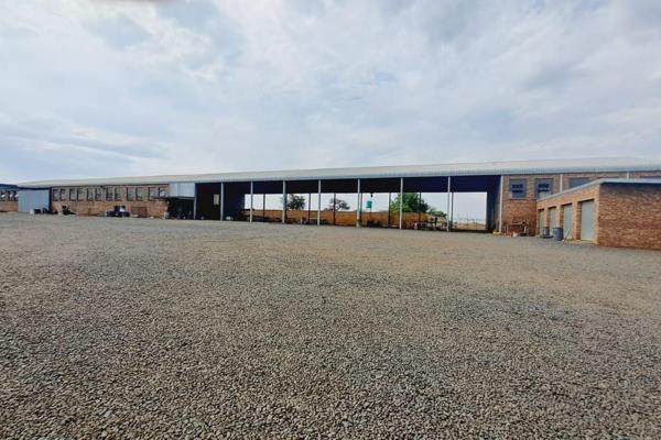 Derdepoort | 2,761 square meter warehouse on a 10,000 square meter stand to let | 160 ...