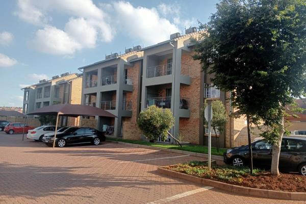 This spacious apartment is situated in a 24 24-hour secured complex in Monavoni.

The unit has the following:
Modern Kitchen with ...