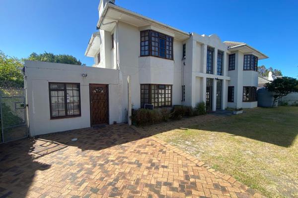 Available 1st February 2025
Deposit R9 000
Admin Fee R1 000

A large house in Rondebosch ...