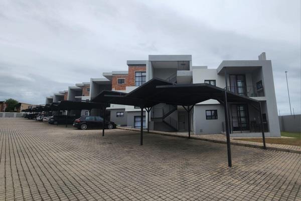 Beautiful 2 Bedroom Apartment - 2 Bathroom - kitchen - lounge - patio with build in braai - carport parking - Immidiately Available