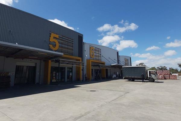 Prime warehouse to let in Golf Park, Airport Industrial.

The warehouse features the ...