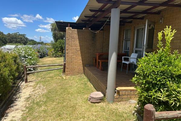 FULLY FURNISHED 2-Bedroom Townhouse in Secure Oakglen Complex

Situated in the sought-after suburb of Oakglen, this neat and fully ...