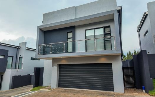 4 Bedroom Townhouse to rent in Bryanston