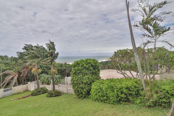 * EXCLUSIVE AUTHORITY TO SELL*  Nestled in the lush, tropical suburb of Ramsgate, this ...