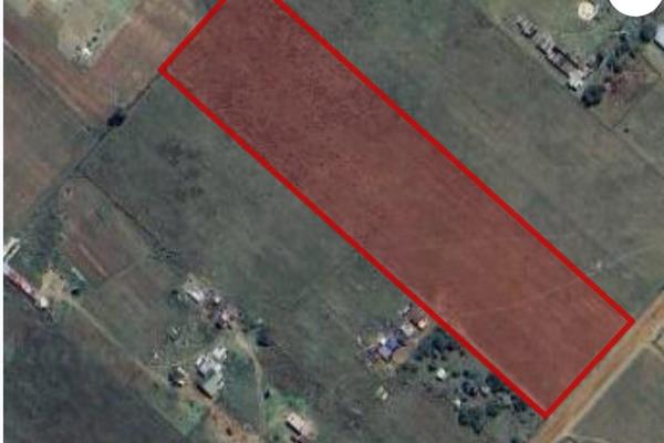 Discover the potential of this expansive 2.236-hectare agricultural property, perfectly situated in a serene farmland environment far ...