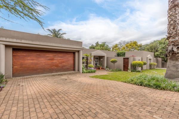 4 bedroom house for sale

Meet your exquisite house nestled within a gated security of fourways, here find a fabulous family home ...