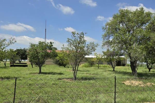 VAT Exclusive: Owner is VAT registered.

Totally off the grid, 482-hectare grazing and crop farm for sale in Koppies. If you love ...