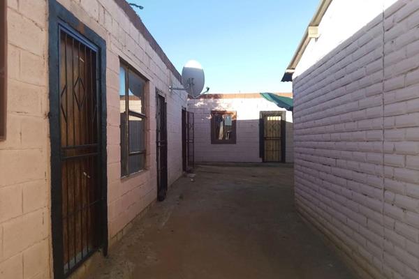 Investment Opportunity in Grasslands 3

Discover this lucrative investment property in Grasslands 3, conveniently located near the Puma ...