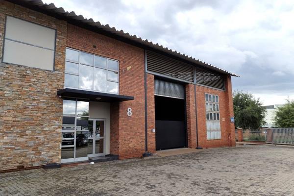 Neat mini unit with offices, 1 x 5m Roller shutter door in Raceway Industrial Park  ...