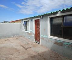 House for sale in Zwide