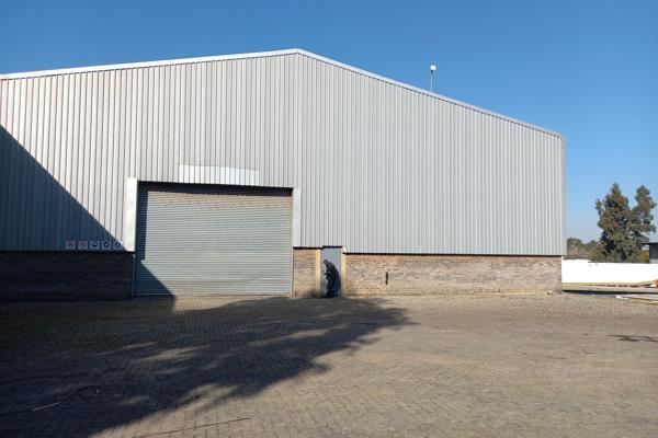 Warehouse to Let in Bredell - With communal yard space

This is comprised of an office ...