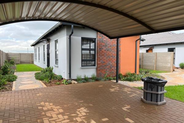 This stunning 3-bedroom, 2-bathroom home in Protea Glen is designed for modern living, featuring spacious bedrooms with ample closet ...