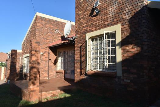 3 Bedroom House to rent in Amandasig