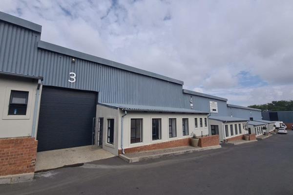 Neat 360sqm Warehouse Available for Lease - Halfway House, Midrand
This well-maintained ...