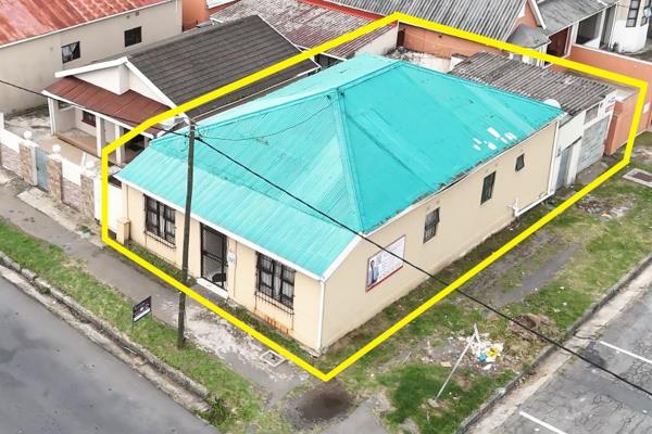 Quigney – real cash flow! Super neat boarding house!

AUCTION ONE
The Property Auctioneering CO.

We Will Offer For Sale By Public ...