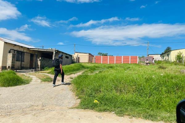 Vacant land in a corner in Mlungisi township.

To view call the agents now