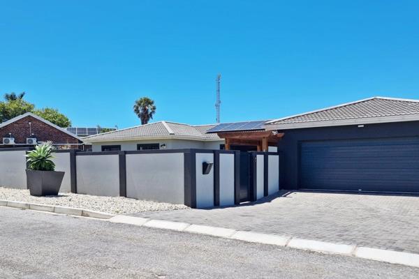 Nestled in a sought-after street in Wavecrest, this beautifully modern 205 m&#178; family home offers an exceptional living experience. ...