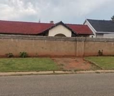 House for sale in Roodekop