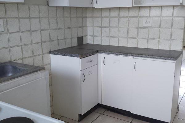 This bachelor flat offers:
- Open plan bedroom &amp; lounge for a modern fee.
- Full ...