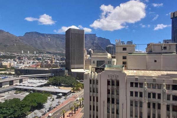 Located in Cape Town’s financial district, Foreshore Place is one of the few Airbnb-friendly buildings, offering contemporary luxury ...