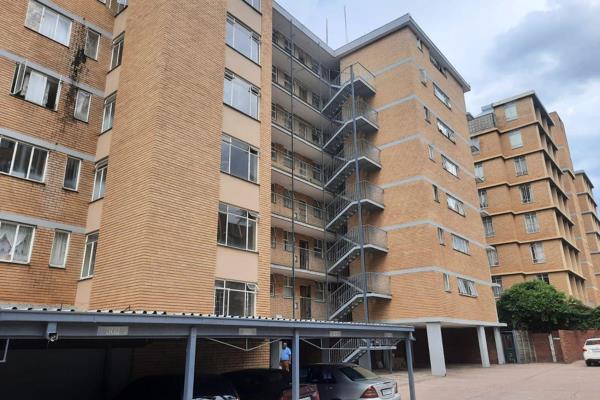 **Charming Bachelor&#39;s Apartment for Sale in Sunnyside, Pretoria**

Welcome to your new home! Nestled in the vibrant and ...